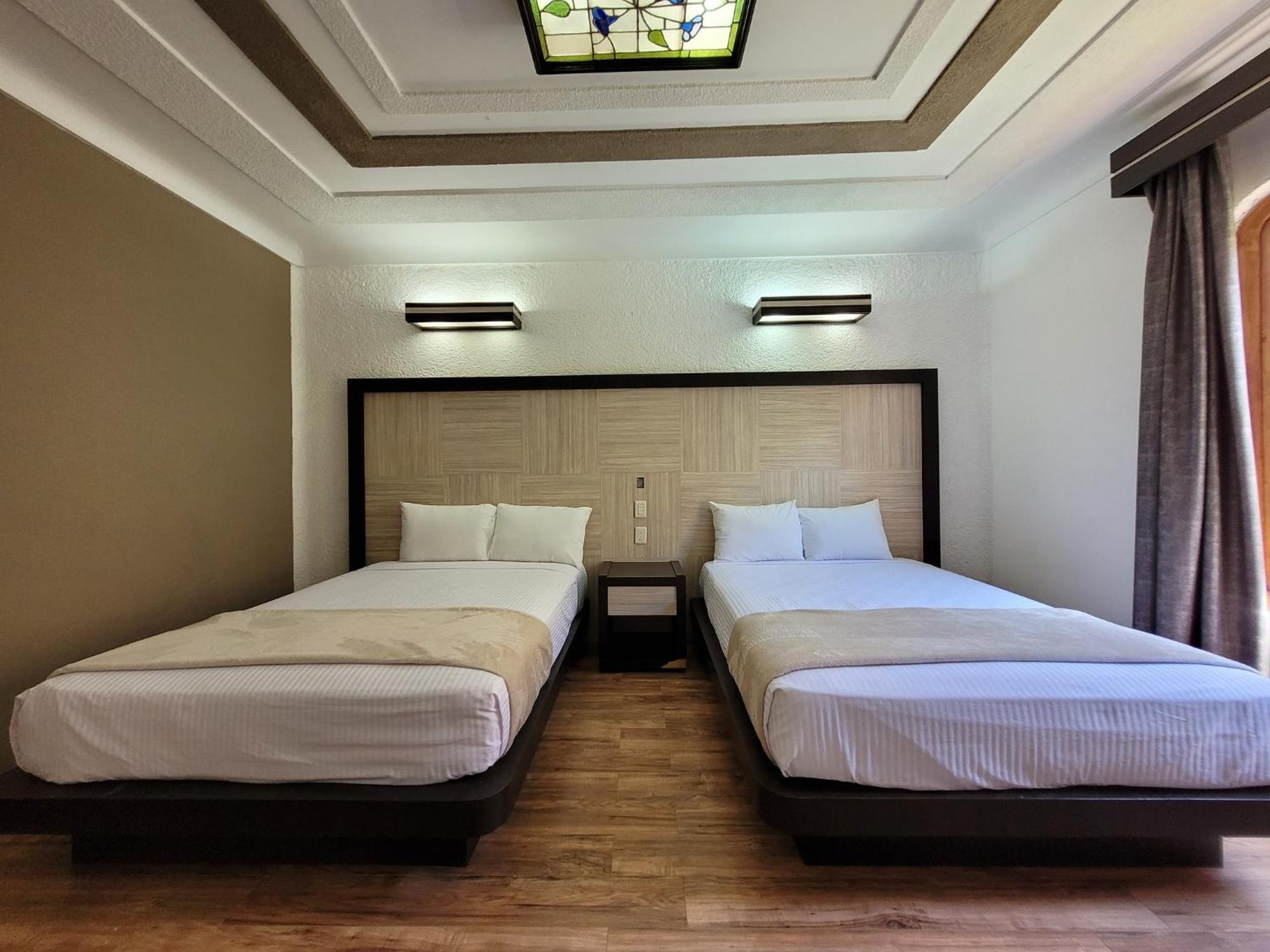 Hotel Paseo De La Presa Guanajuato Esterno foto