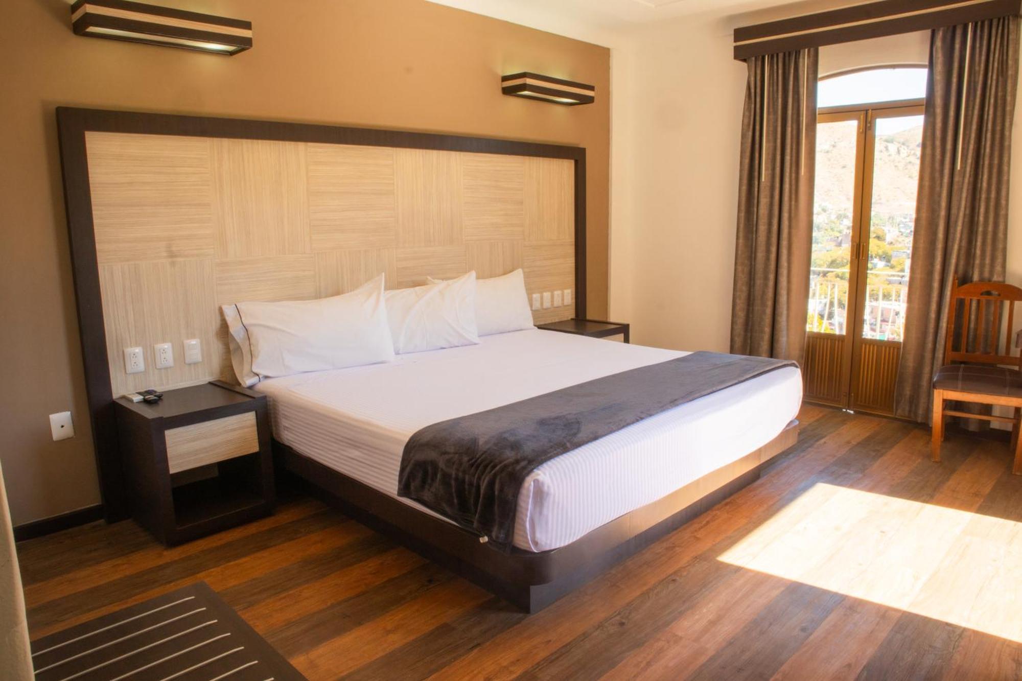 Hotel Paseo De La Presa Guanajuato Esterno foto