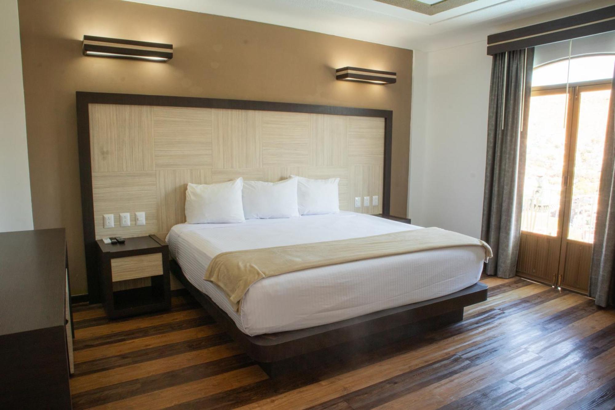 Hotel Paseo De La Presa Guanajuato Esterno foto