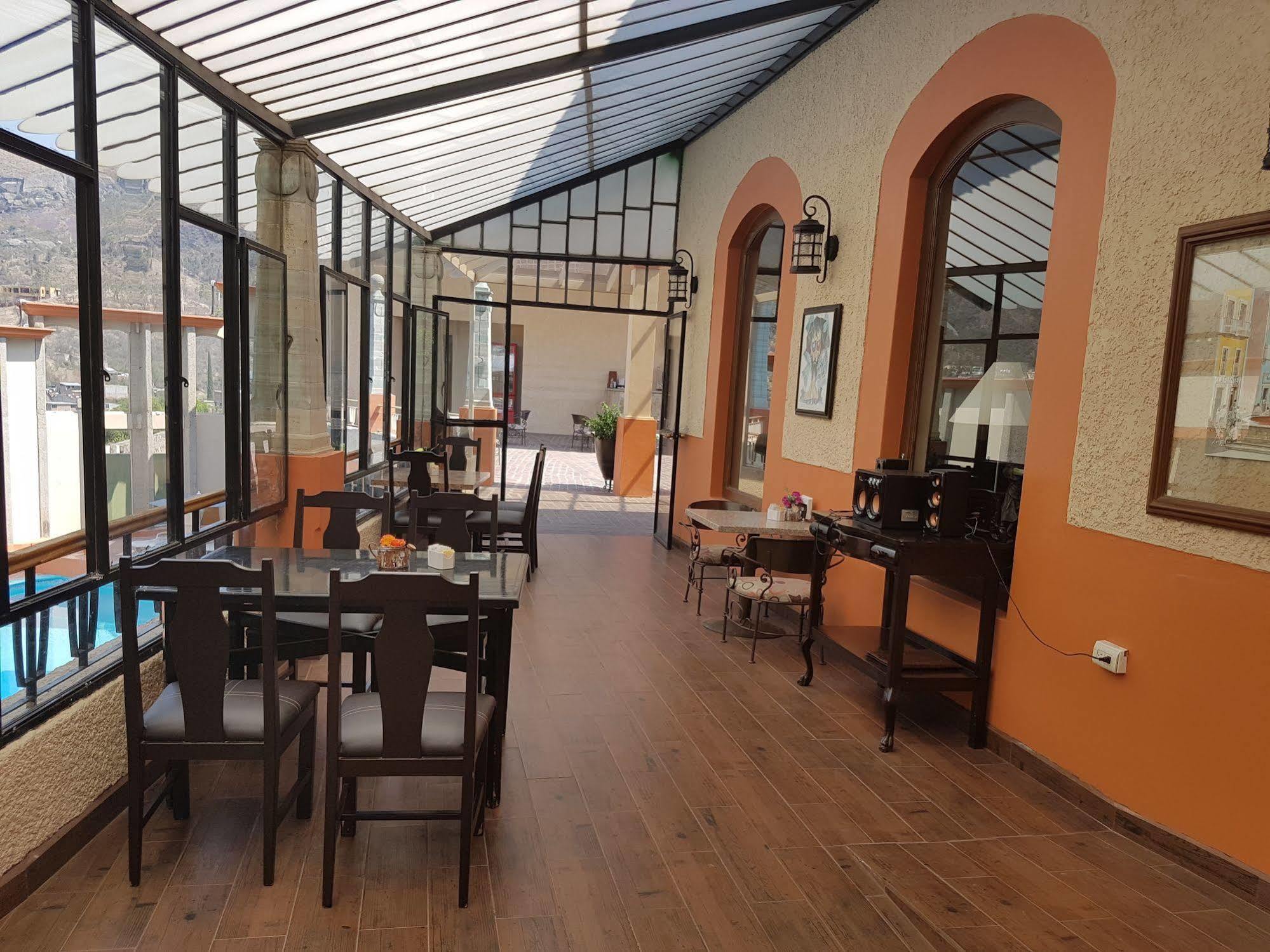 Hotel Paseo De La Presa Guanajuato Esterno foto